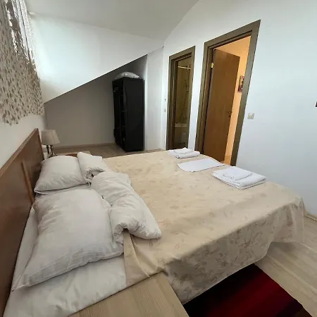 Penthouse Harriet